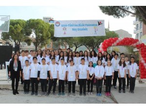 Öğrenciler bilim fuarı ile projelerini tanıttı