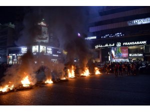 Lübnan protestolarının ilk kurbanı, oğlunun ve eşinin gözleri önünde öldürüldü