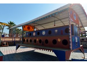 Mersin'de kedilerin "Miyav Park"ı yenilendi