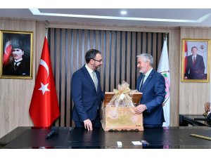 Bakan Kasapoğlu’ndan, Başkan Başdeğirmen’in projelerine destek sözü