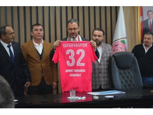 Isparta 32 Spor Kulübü Bakan Kasapoğlu’ndan destek istedi