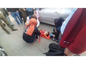 Yola fırlayan çocuğa otomobil çarptı