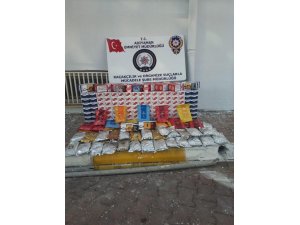 Kaçak nargile tütünleri ile makaronlar ele geçirildi