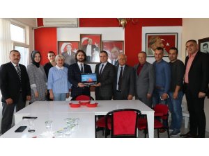 AK Parti Çanakkale teşkilatından MHP’ye ’hayırlı olsun’ ziyareti