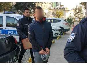 Ruhsatsız silahla yakalanınca gözaltına alındı