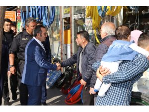 Vali Mantı esnafları ziyaret etti