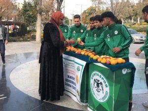 Konyaspor akademi sporcuları diyabete dikkat çekti