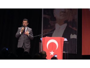 Ekrem İmamoğlu Londra'da Türk vatandaşlarıyla bir araya geldi