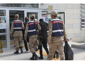 Elazığ’da 5 kilo esrarla yakalanan  2 şüpheli tutuklandı
