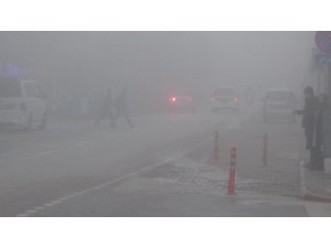 İnegöl’de sis yüzünden göz gözü görmüyor