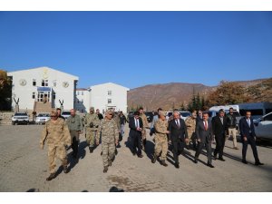 Bakan Yardımcısı Ersoy ile Jandarma Genel Komutanı Çetin Tunceli’de