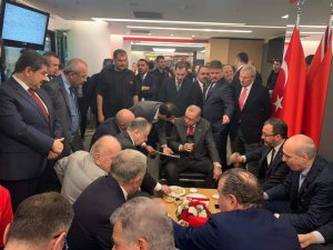 Adil Gevrek, ’Futbol Köyü’ projesiyle ilgili Cumhurbaşkanı Erdoğan’a dosya sundu