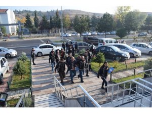 Bozüyük’te uyuşturucu operasyonu; 3 kişi tutuklandı