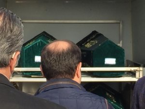 Bakırköy’de siyanürle ölen ailenin cenazeleri gasilhaneden alındı