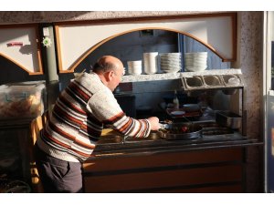 Belediye hoparlöründen öldüğü ilanını duyan esnaf hayatının şokunu yaşadı