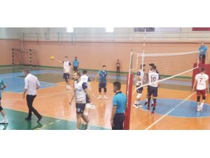 Haliliye Belediyespor liderliğe yükseldi
