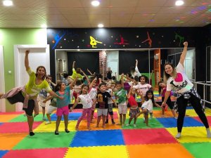 Tüm çocuklar spor yapsın diye ücretsiz eğitim başlattı