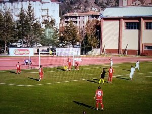 TFF 2. Lig Kırmızı Grup: GMG Kastamonuspor:  0 - Van Spor FK: 3