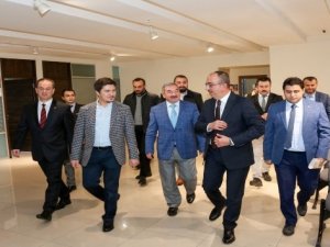 Özboyacı ve Başkan Kavuş Uluslararası Gençlik Akademisi'nde