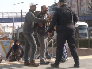Adliye önünde gerginlik