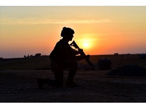 MSB: "Türkiye, sahada DEAŞ ile göğüs göğüse savaşan tek NATO ve koalisyon ülkesi olarak Suriye ve Irak’ta 4 binden fazla azılı DEAŞ’lıyı etkisiz hale getirirken, PKK/YPG terör örgütü ise Tel Abyad hapishanesindeki en az