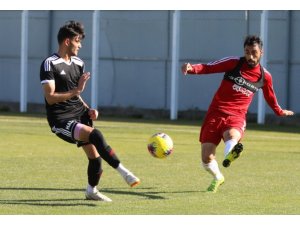 Sivasspor antrenman maçı yaptı