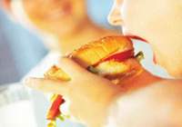 Fast food sabrı tüketiyor !