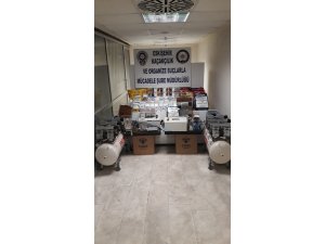 İş yerini tütün imalathanesine çeviren şahıslara KOM baskını