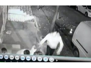 Bahçelievler’de kapkaç anı kamerada