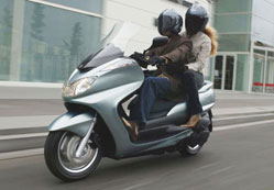 Motosiklette rekabet kızıştı