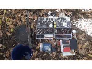 Bingöl’de bidonla gömülü kaleşnikof ve çok sayıda malzeme ele geçirildi