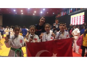 Düzceli Judocular 9 madalya ile yurda döndü