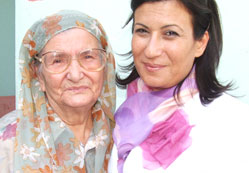 "Güçlü kadın güçlü yapı taşıdır"