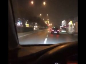 Alkollü sürücü 3 kişinin yaralandığı kazayı canlı yayınlamış