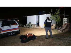 Bağ evinde şüpheli ölüm