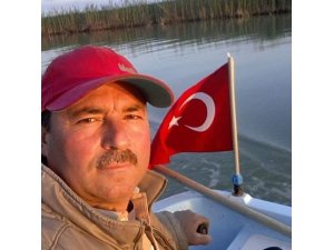 Otomobille çarpışan motosiklet sürücüsü kurtarılamadı