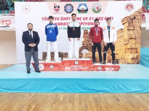 Uşaklı karateciden 9 yılın sonunda elde edilen milli başarı