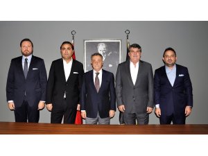 Serdal Adalı ve eski yönetimden Çebi’ye ziyaret