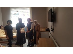 Doğum yapan annelere “Sevgi Bohçası”