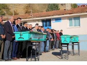 Zehirlenen yaşlı çift ve torunlarının cenazesi toprağa verildi