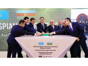Kazakistan ve Azerbaycan'ı bağlayan fiber optik iletişim hattı inşaatı başladı