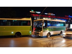 2 halk otobüsü çarpıştı: 1 yaralı