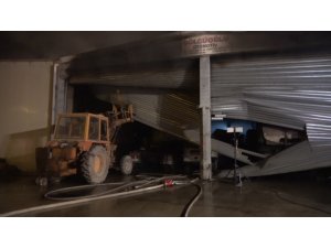 Denizli’de akşam saatlerinde çıkan yangın 4 saatte kontrol altına alındı