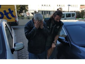 Evinde esrar ele geçirildi