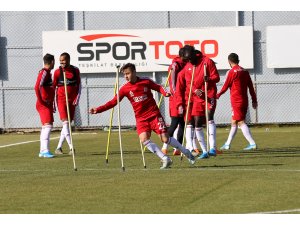 Sivassporlu Uğur Çiftçi: "Çıkışımızı devam ettirip taraftarımızı mutlu etmek istiyoruz"