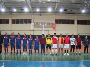 Yunak'ta Kaymakamlık Voleybol Turnuvası