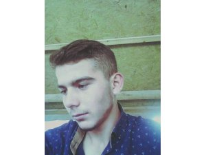 Çatıdan düşen genç hayatını kaybetti