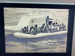 Deniz Kuvvetleri tespit etti, Sahil Güvenlik yakaladı