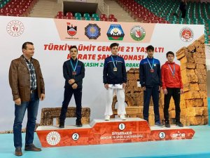 Sivaslı karateci Türkiye üçüncüsü oldu