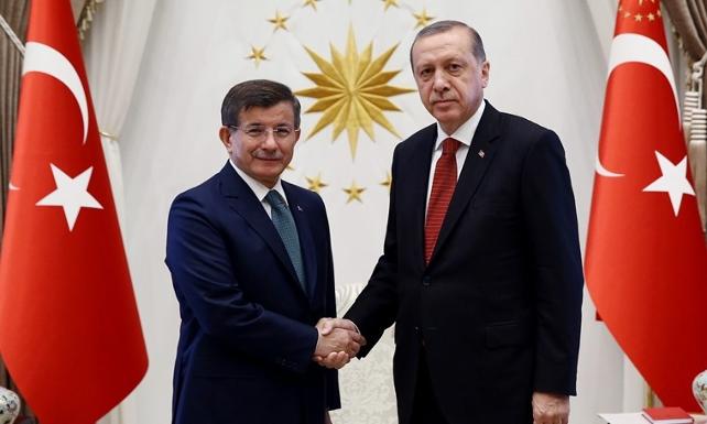 Kekeç'ten Davutoğlu iddiası: “Efendim, hükümeti kurma görevini bir de Sayın Kılıçdaroğlu’na verseniz...”